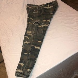 Size 32 Empyre Camo Joggers
